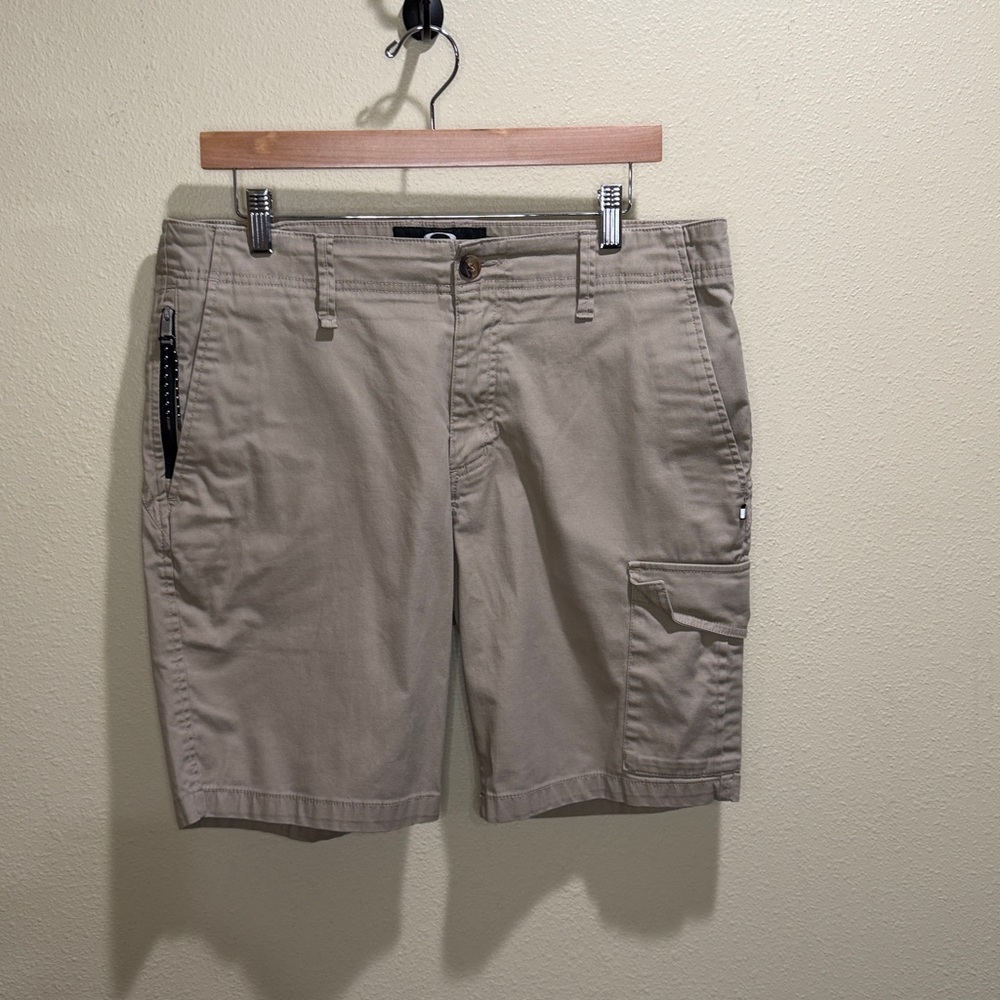 Oakley Size 34 Men's Khaki Cargo Shorts